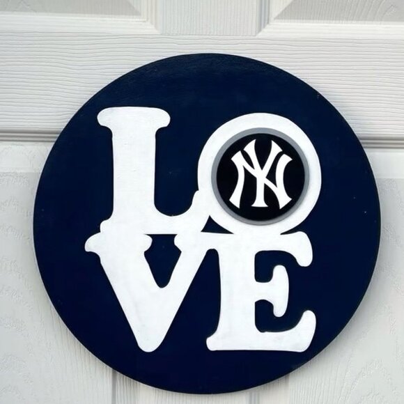 “LOVE” New York Yankees  “3D” Wood Decor Sign - Hang on Front Door, Porch, Wall, - Picture 1 of 6